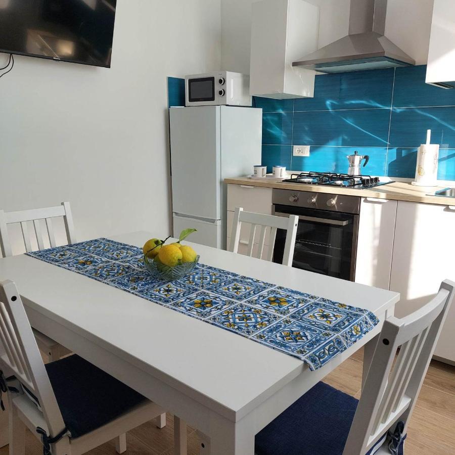 Blue Sicily Apartment Roccalumera Eksteriør billede